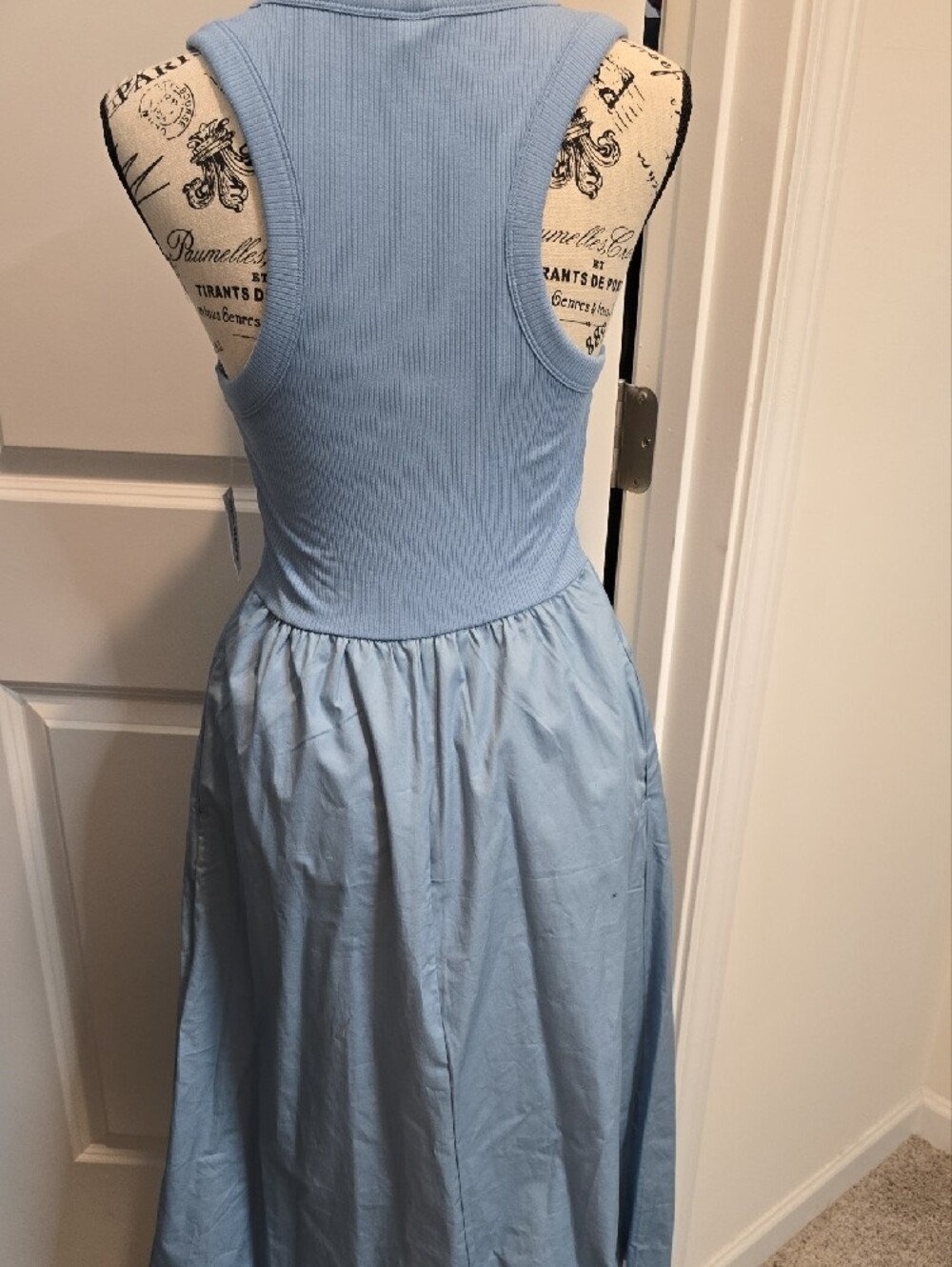 Old Navy Light Blue Sleeveless Midi Dress - Picture 4 of 6